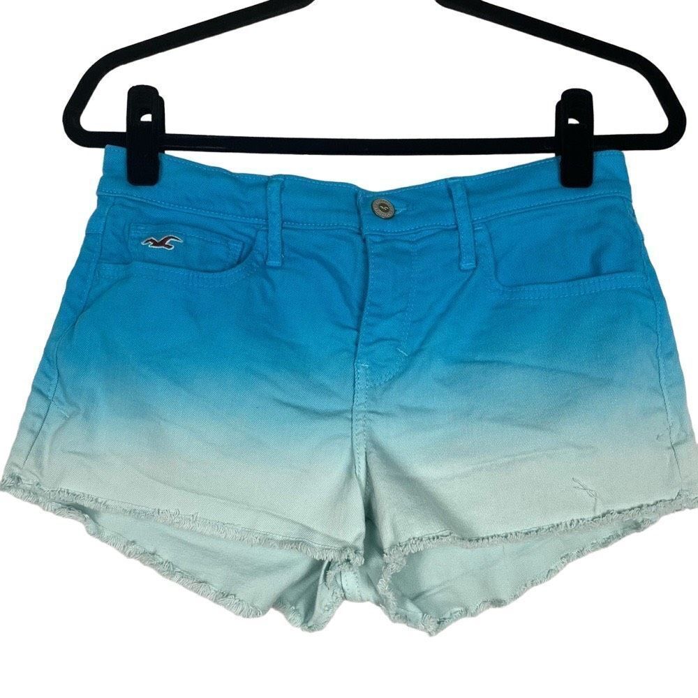 Hollister NWOT‎ Blue Ombré Denim Short - Women’s 26